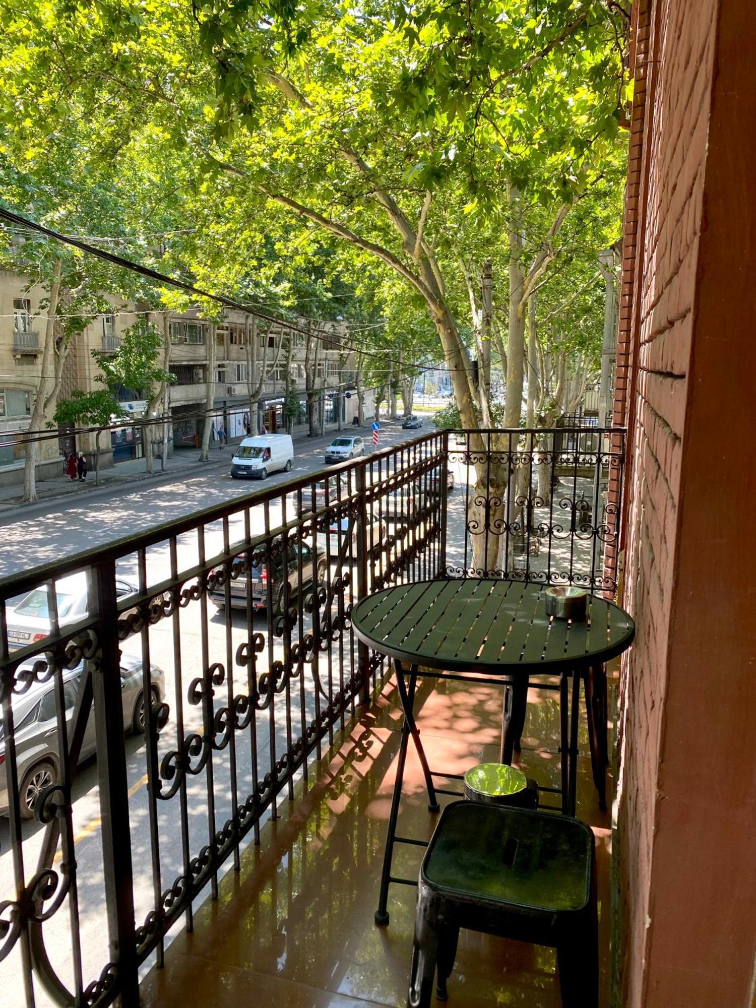 Queen Hostel Tbilisi Esterno foto